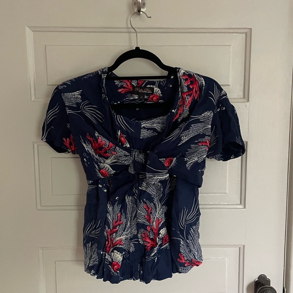 FUN CROP TOP/SHORTS SET - Picture 1 of 4